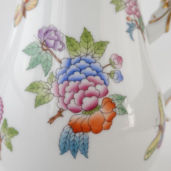 HEREND Queen Victoria Individual Coffee Pot With Bunny Final 3412, Ear chip,RARE - Picture 5 of 16